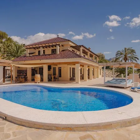 Σπίτι διακοπών Serene In Callosa D' Ensarria With Private Pool Callosa de Ensarriá